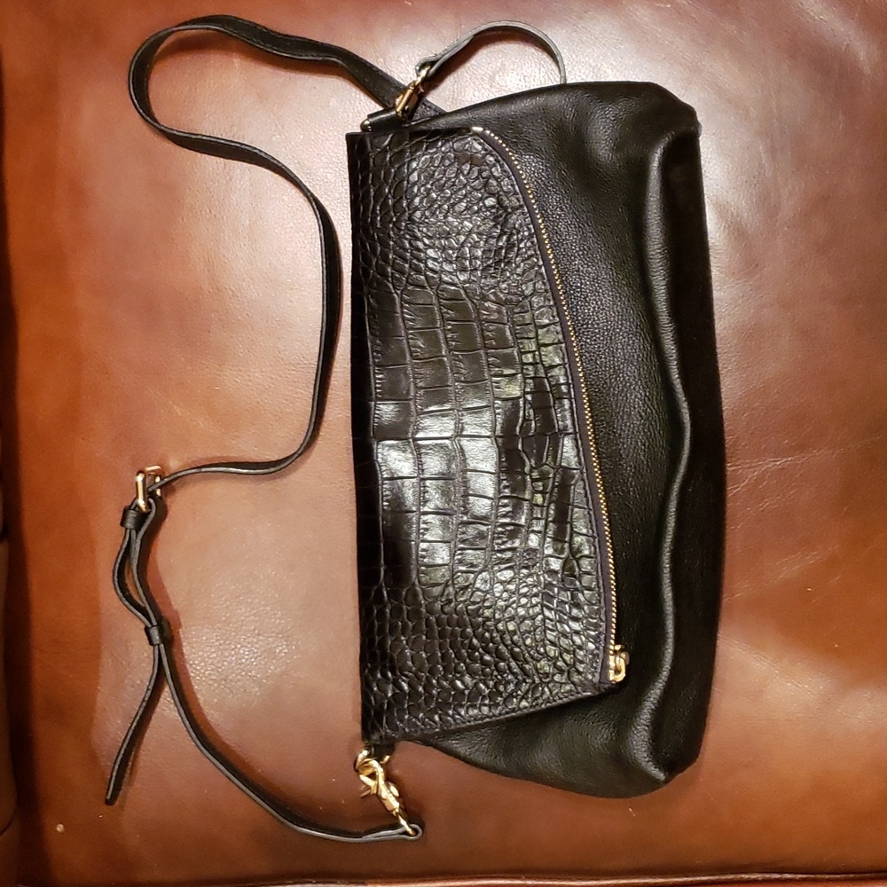 Women's shoulder bag